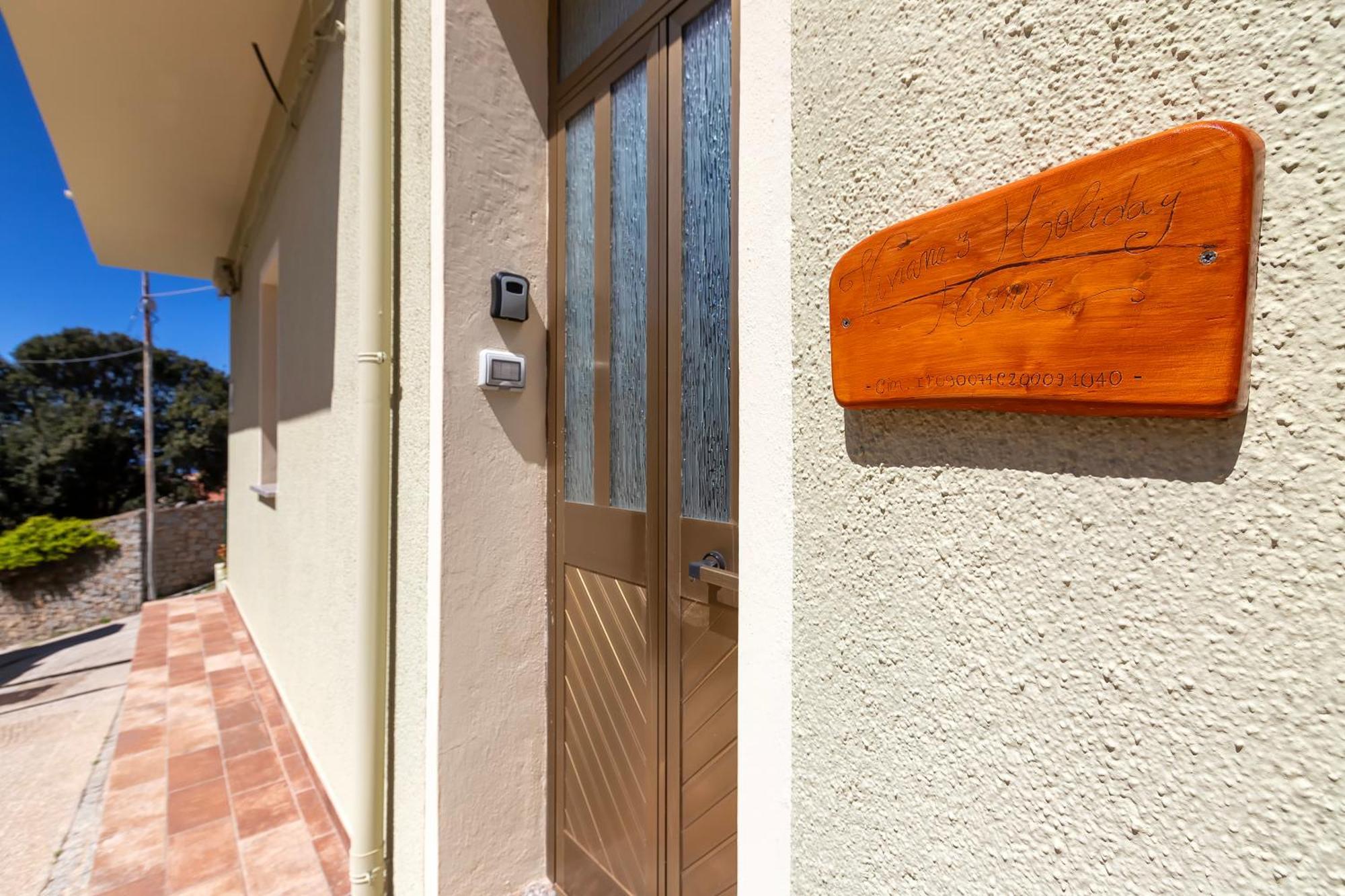 Viviana'S Holiday Home Trinità dʼAgultu Exterior foto